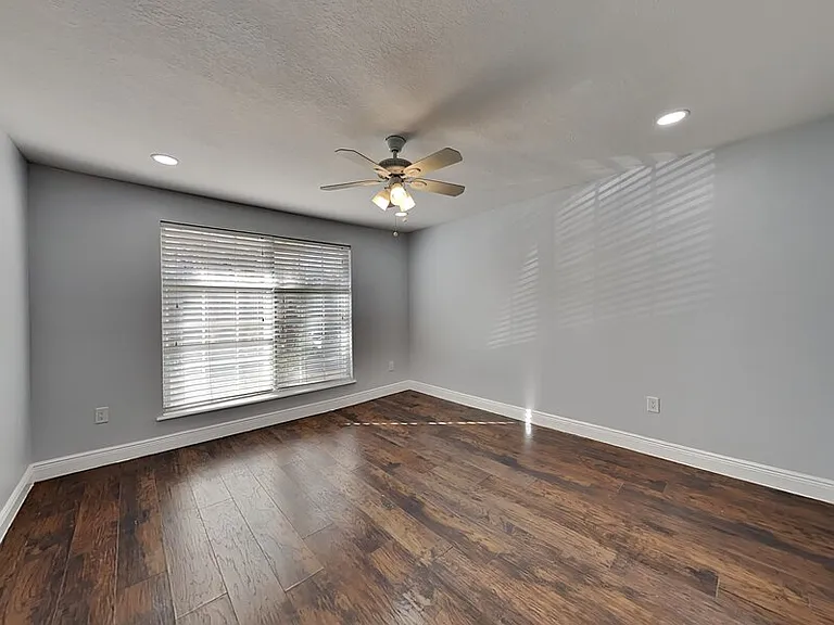 3979 Versailles Dr — Photo 15