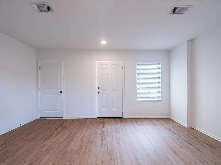 1508 Las Cuevas Dr — Photo 11