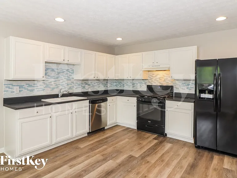 8335 River Hill Commons Dr — Photo 8
