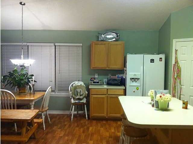 1st image of 1613 Trent St