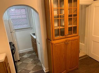 611 N West St #B, Alexandria, VA 22314