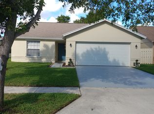 7941 Piper Ln, Lake Worth, FL 33463