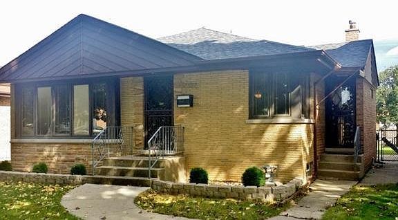 2nd image of 7337 N Oriole Ave