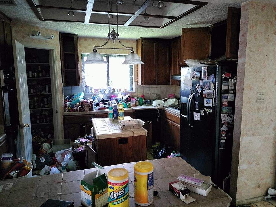 1st image of 17915 Summer Knoll Dr