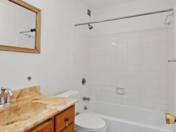 150-38 Union Turnpike image 6 of 13