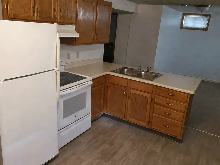 208 W 2nd St #208B — Photo 2