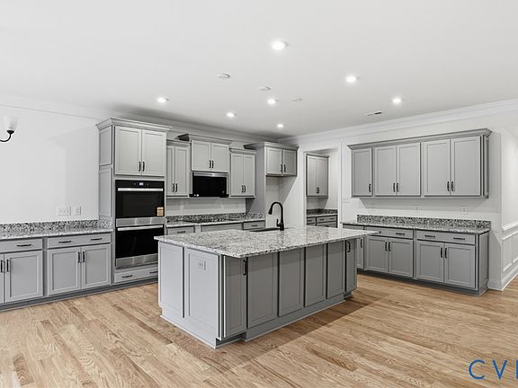 7th image of this home