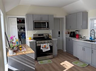 30 Chestnut St APT 1, Framingham, MA 01701