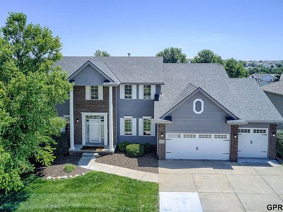 2nd image of 2211 Broadwater Dr