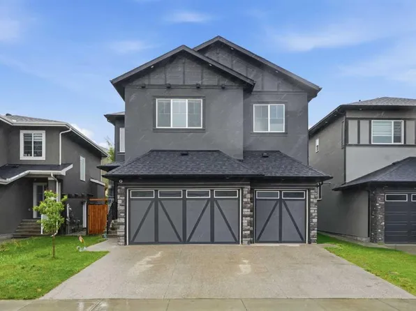 166 E Kinniburgh Cres, Chestermere, AB T1X 1Y1