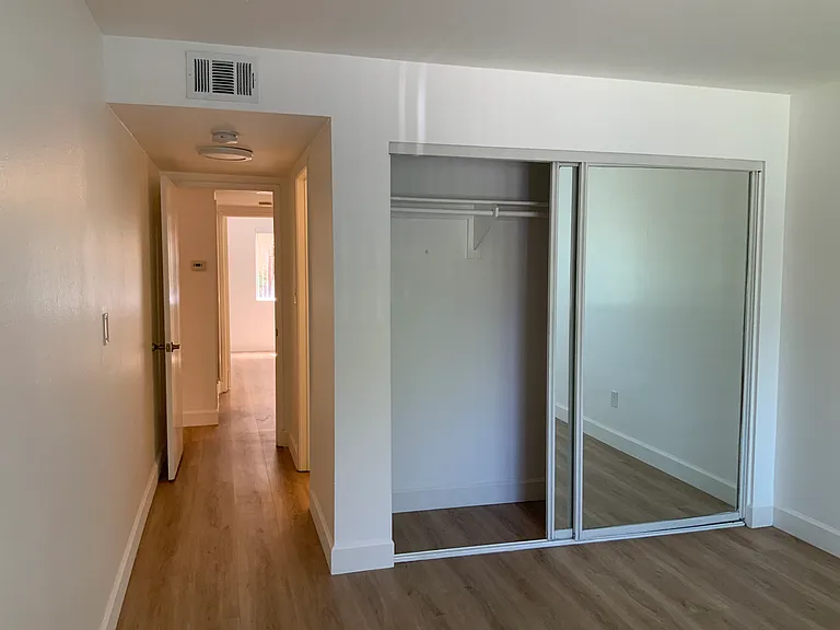 628 Daisy Ave — Photo 12