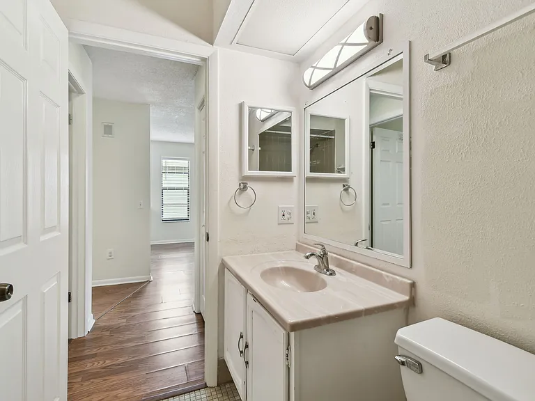 938 Willowood Ln — Photo 24