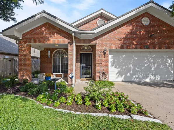 1230 San Miguel Dr, Duncanville, TX 75137