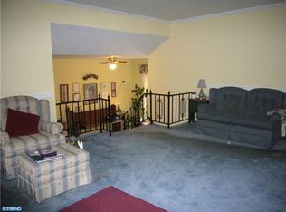 301 Evergreen Rd, Barrington, NJ 08007