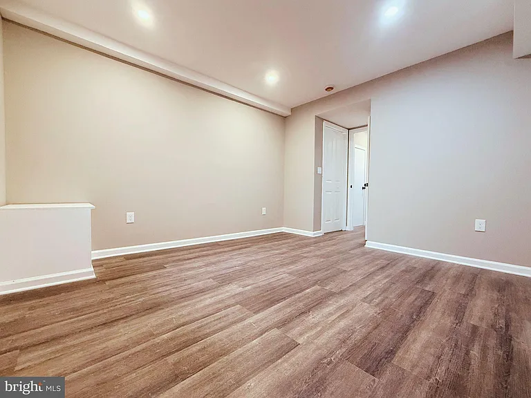 715 N Patterson Park Ave — Photo 20