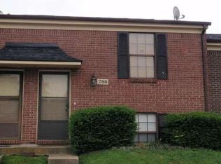 798 Spring Meadows Dr, Lexington, KY 40504