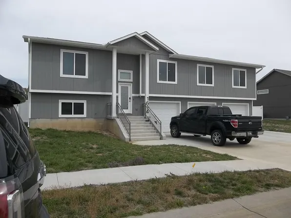 1614 W 11th St, Chanute, KS 66720