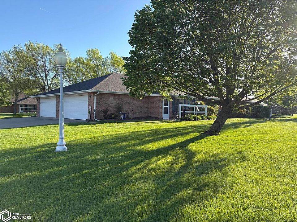 1st image of 1705D Linden Dr