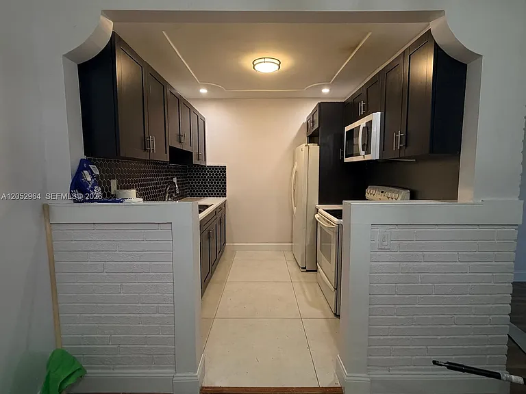 7758 Indigo St — Photo 4