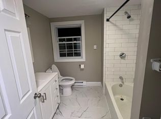 479 Long St, Warwick, RI 02886