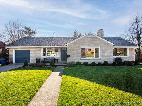 571 Linnwood Avenue, Sellersburg, IN 47172