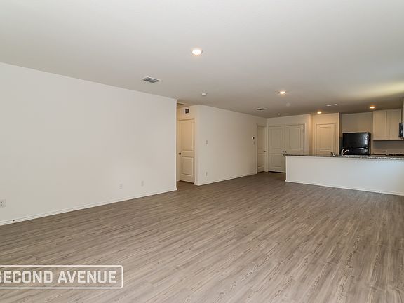 5th image of 1940 Aves Glen Ln