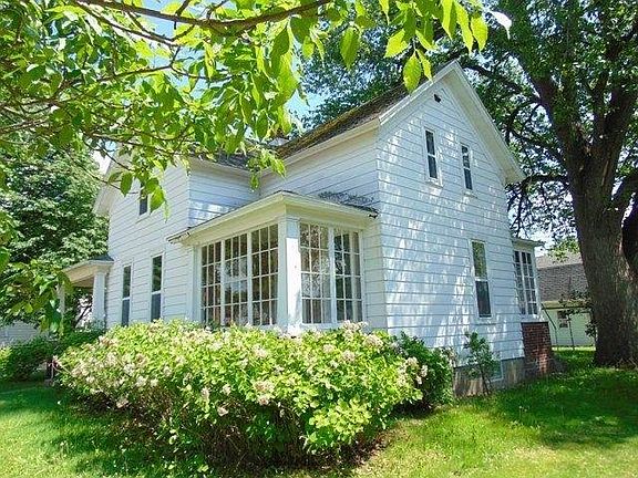 3 Season Room to enjoy your morning coffee