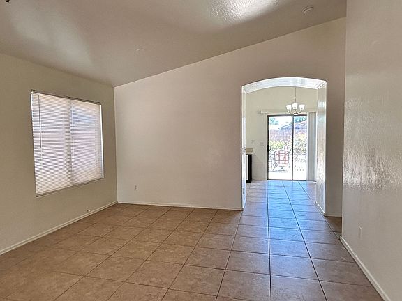 3rd image of 15036 W Calavar Rd