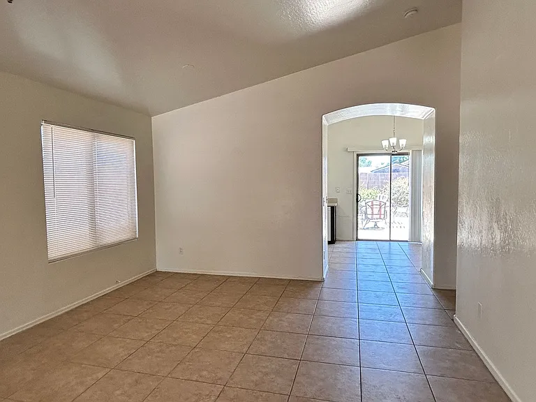 15036 W Calavar Rd — Photo 3