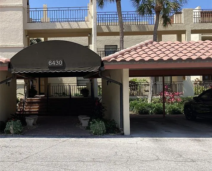 6430 Sun Eagle Ln #203 — Photo 3