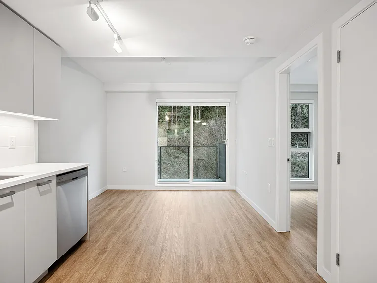 3435 Sawmill Cres — Photo 28