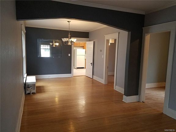 2nd image of 172 Grandview Ave