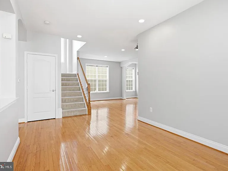16542 Reservoir Loop — Photo 44