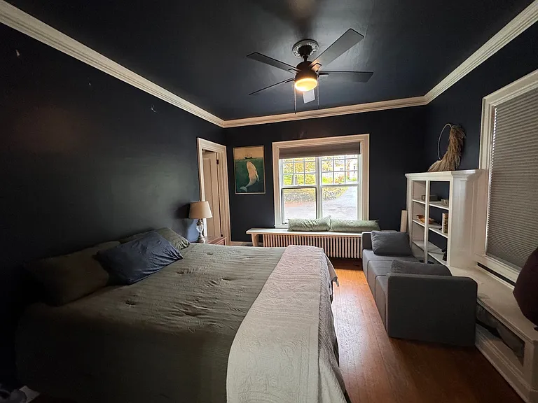 526 Main St — Photo 14