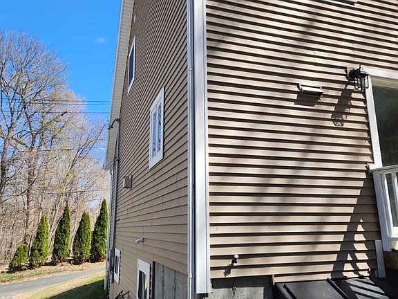 5th image of 226 Scott Street