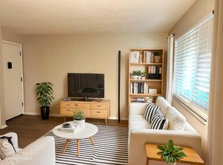 202 N 10th St APT B, Miamisburg, OH 45342