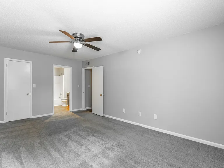 East Ridge Flats and Townhomes — Photo 31