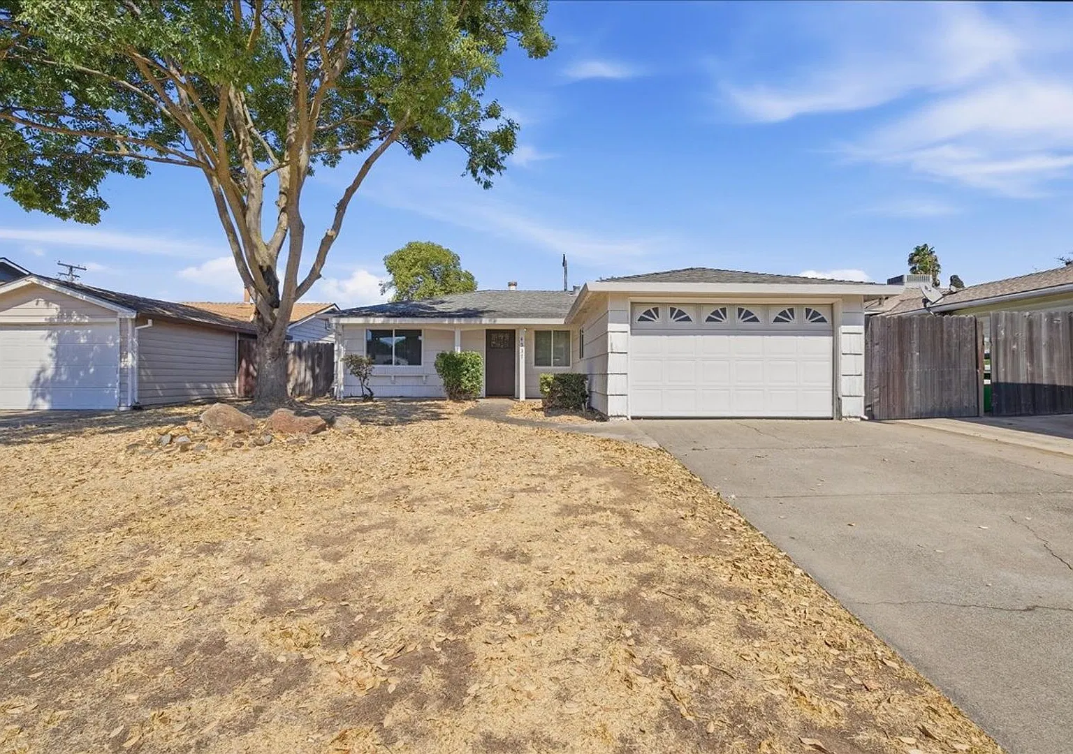 4337 Turnsworth Ct — Photo 1