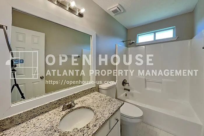 4504 Rushing Wind Ct — Photo 17
