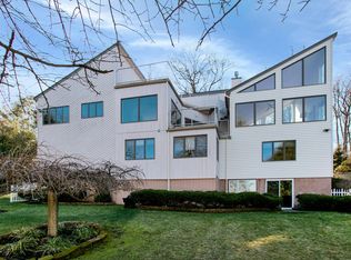 210 Ocean Blvd, Atlantic Highlands, NJ 07716