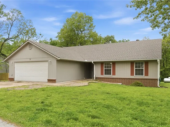 19 Tarleton Ln, Bella Vista, AR 72715