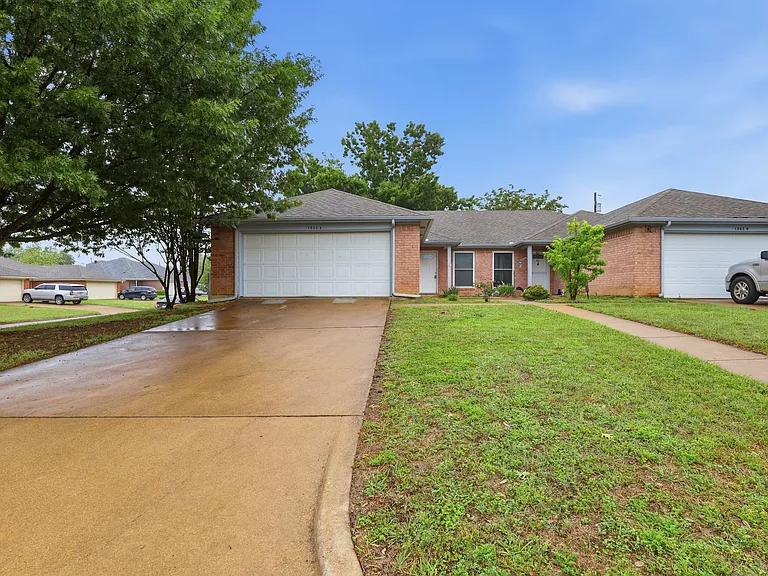 1502 Sharron Ct — Photo 42