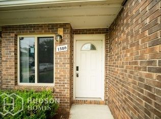 1580 Janice Ct, Gulf Breeze, FL 32563