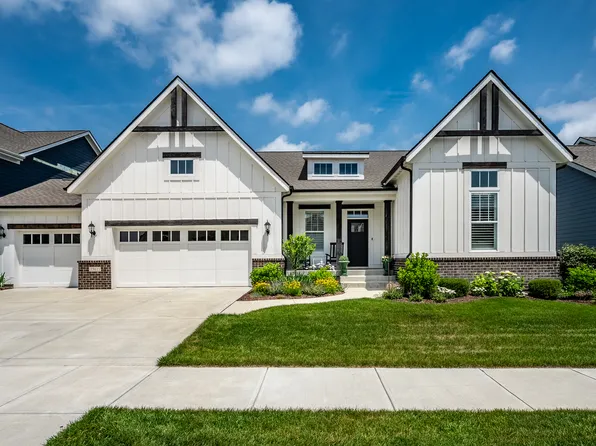 15611 Woodford Dr, Westfield, IN 46074