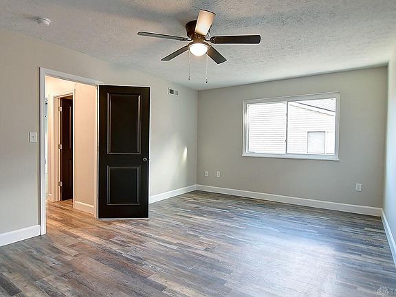 5th image of 354 Chadwick Pl