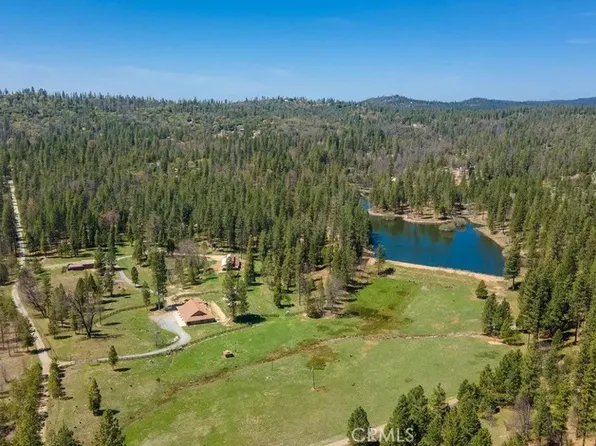 9850 Ernst Rd, Coulterville, CA 95311