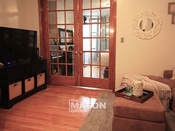 5th image of 341 E 90th St APT 6