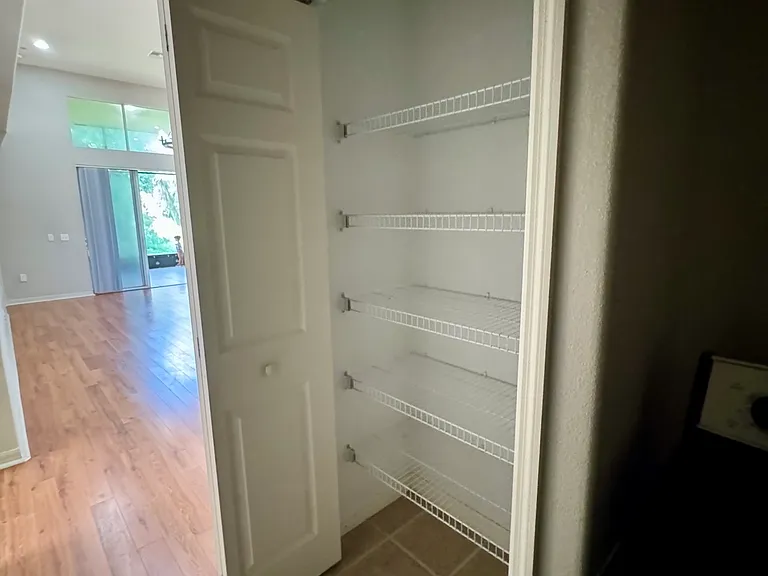 2112 Bunker View Ct — Photo 27
