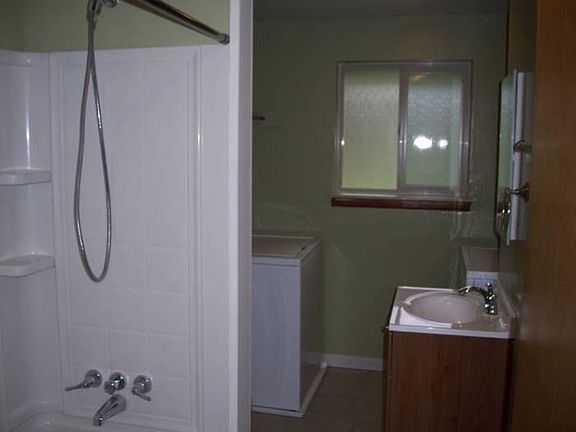 4th image of 10215 Earley Ave SW