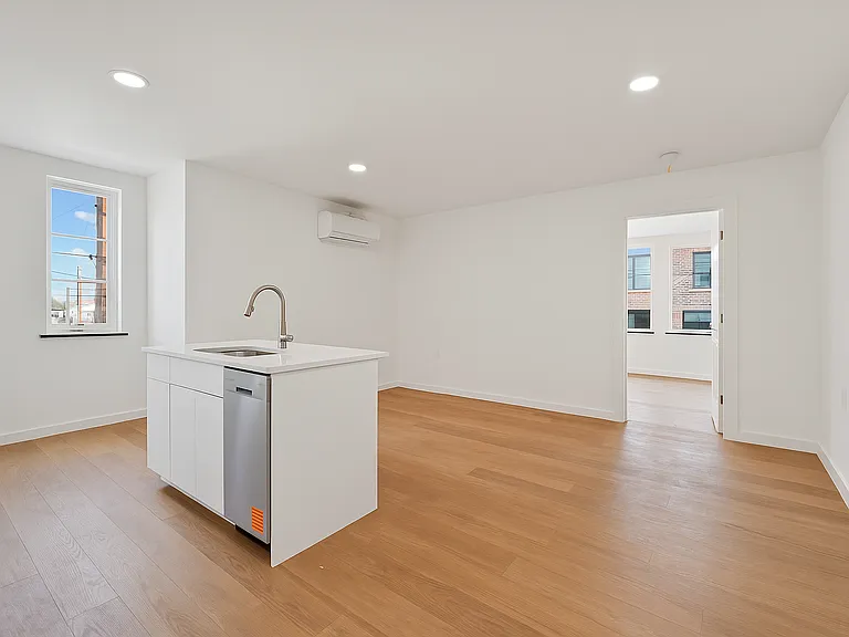 3436 Richmond St #1 — Photo 3